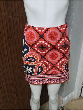 Red Paisley Tile-Print Mini Skirt Small Sz